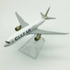 Gulf Air Boeing B787 Airplane Model - 16cm Metal Aircraft Replica for decoration - Image 3